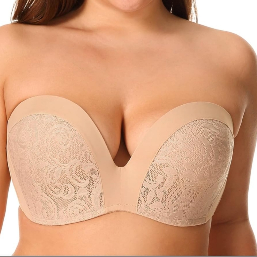Delimira strapless bra size 38C. NWT
